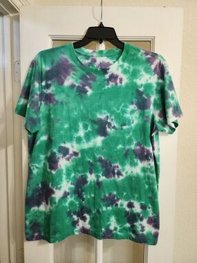Original Use Tie Dye T Shirt Green Purple Cotton Blend Size L